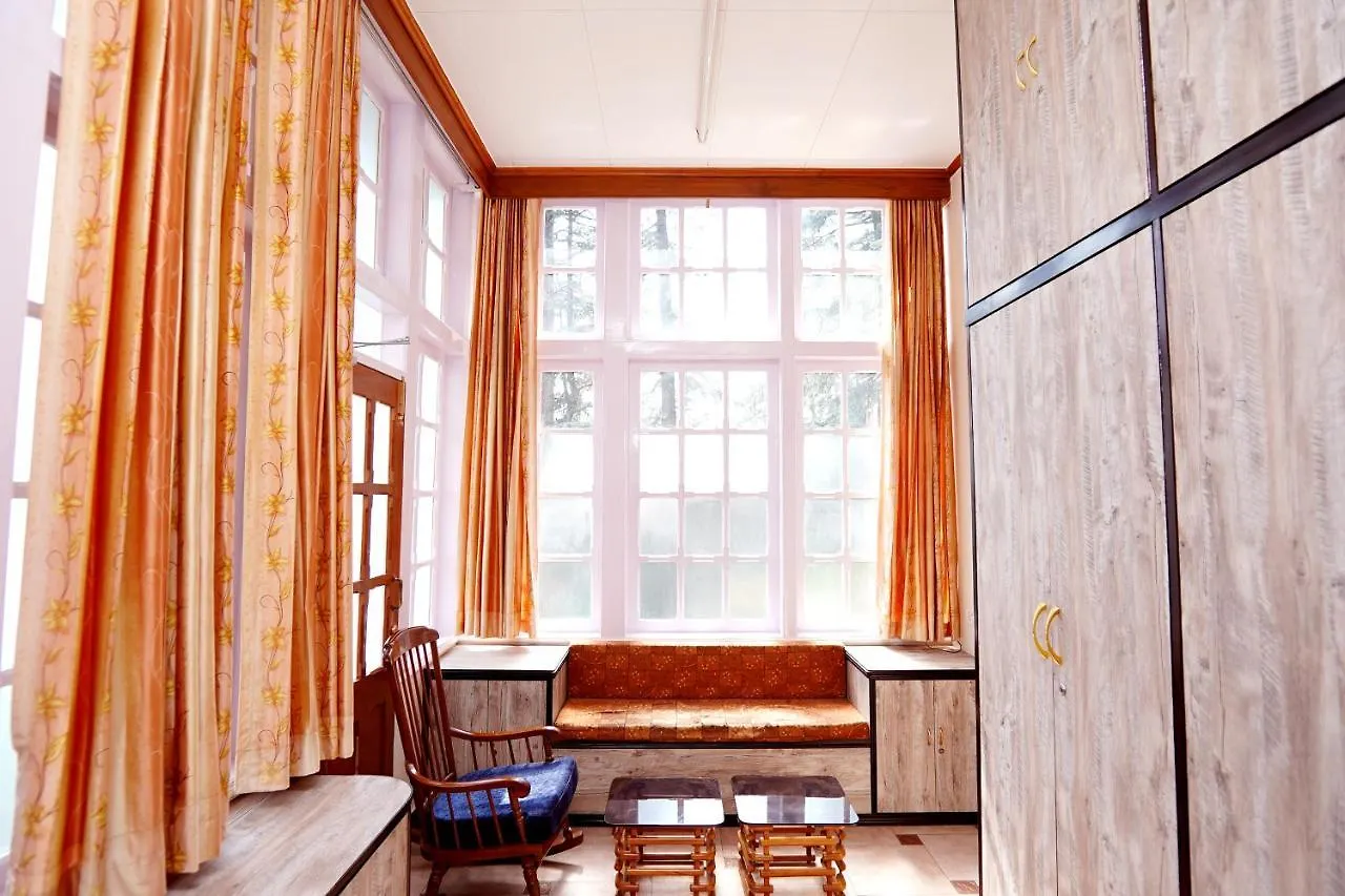 심라 The Edgeworth B&B